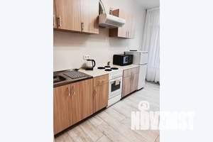 1-к квартира, посуточно, 38м2, 13/19 этаж