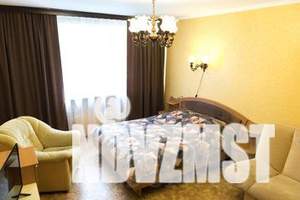 1-к квартира, посуточно, 43м2, 1/10 этаж