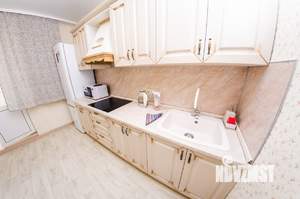 1-к квартира, посуточно, 40м2, 6/20 этаж