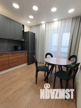 1-к квартира, посуточно, 38м2, 21/25 этаж