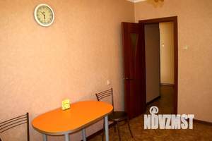 1-к квартира, посуточно, 43м2, 1/10 этаж