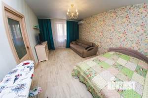 1-к квартира, посуточно, 49м2, 1/1 этаж