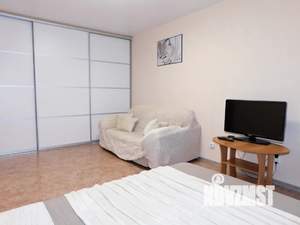 1-к квартира, посуточно, 35м2, 13/16 этаж