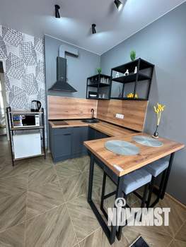 Студия квартира, посуточно, 27м2, 3/10 этаж