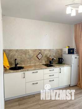 1-к квартира, посуточно, 37м2, 3/17 этаж