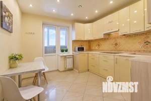 1-к квартира, посуточно, 55м2, 7/25 этаж