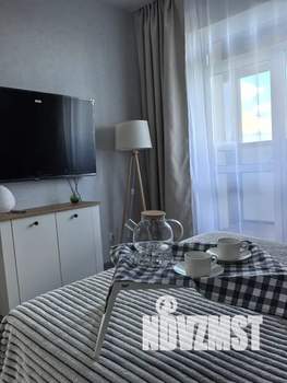 1-к квартира, посуточно, 42м2, 9/18 этаж