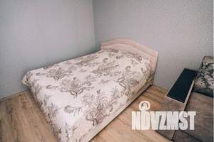 1-к квартира, посуточно, 40м2, 3/25 этаж