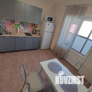 1-к квартира, посуточно, 40м2, 3/17 этаж