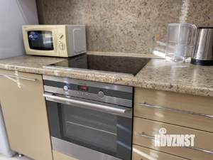 1-к квартира, посуточно, 40м2, 11/16 этаж