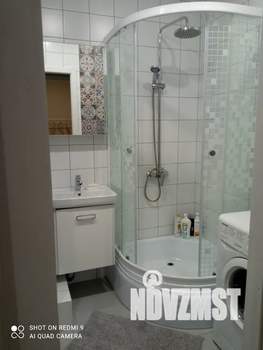 1-к квартира, посуточно, 38м2, 4/18 этаж