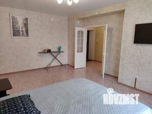 1-к квартира, посуточно, 49м2, 1/1 этаж