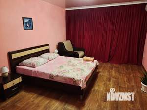 1-к квартира, посуточно, 42м2, 4/17 этаж