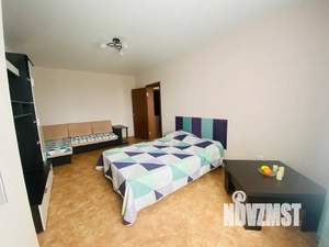1-к квартира, посуточно, 37м2, 5/17 этаж
