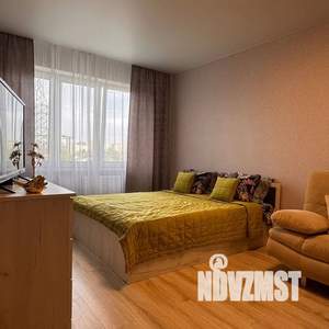 1-к квартира, посуточно, 42м2, 7/16 этаж