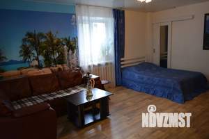 Студия квартира, посуточно, 35м2, 3/5 этаж