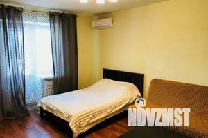 1-к квартира, посуточно, 40м2, 4/10 этаж