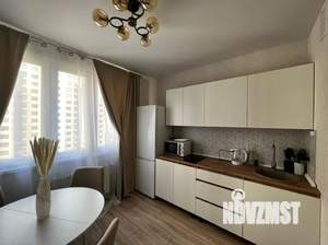 1-к квартира, посуточно, 40м2, 7/18 этаж