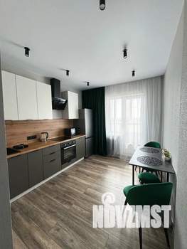 1-к квартира, посуточно, 38м2, 13/25 этаж