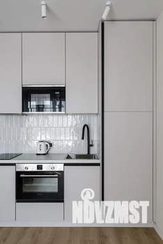 Студия квартира, посуточно, 31м2, 14/25 этаж