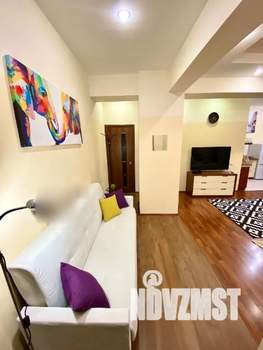 Студия квартира, посуточно, 48м2, 3/6 этаж