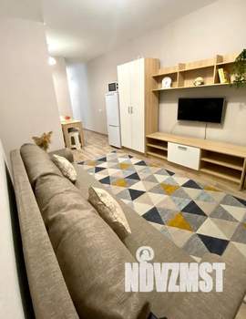 Студия квартира, посуточно, 28м2, 9/17 этаж