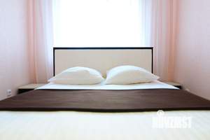 2-к квартира, посуточно, 57м2, 1/1 этаж