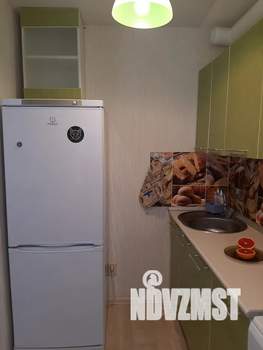 Студия квартира, посуточно, 27м2, 1/4 этаж