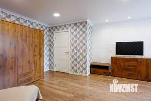 1-к квартира, посуточно, 42м2, 1/1 этаж