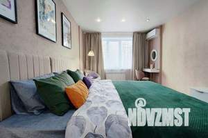 1-к квартира, посуточно, 42м2, 5/25 этаж