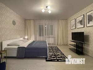 1-к квартира, посуточно, 40м2, 9/18 этаж