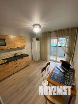 2-к квартира, посуточно, 60м2, 1/1 этаж