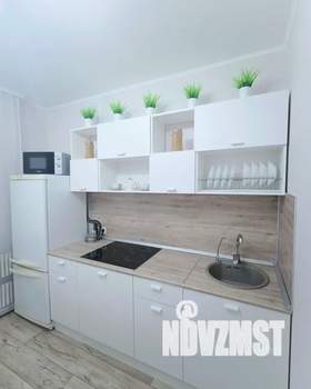 1-к квартира, посуточно, 35м2, 6/9 этаж