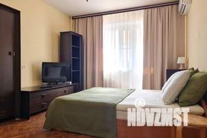 1-к квартира, посуточно, 41м2, 7/10 этаж