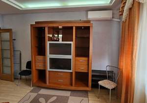 1-к квартира, на длительный срок, 55м2, 5/5 этаж