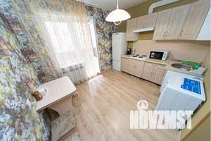 1-к квартира, посуточно, 40м2, 2/17 этаж