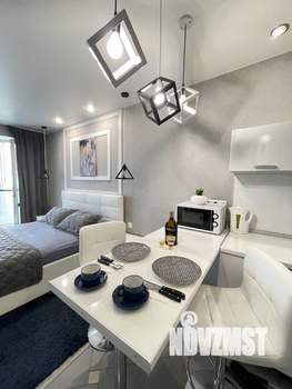 Студия квартира, посуточно, 40м2, 5/13 этаж