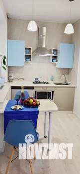 Студия квартира, посуточно, 30м2, 3/3 этаж