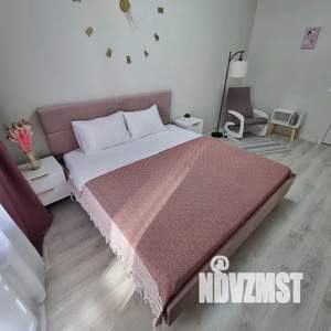 1-к квартира, посуточно, 40м2, 18/21 этаж