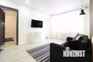 2-к квартира, посуточно, 47м2, 1/1 этаж