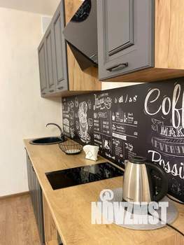 Студия квартира, посуточно, 35м2, 5/25 этаж