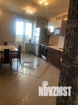 1-к квартира, посуточно, 51м2, 25/25 этаж