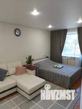 1-к квартира, посуточно, 32м2, 3/5 этаж