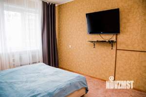 1-к квартира, посуточно, 38м2, 13/17 этаж