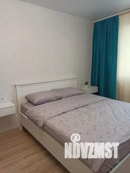 1-к квартира, посуточно, 38м2, 4/18 этаж