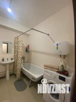 Студия квартира, посуточно, 35м2, 5/25 этаж