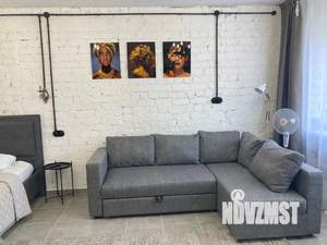 Студия квартира, посуточно, 32м2, 2/3 этаж