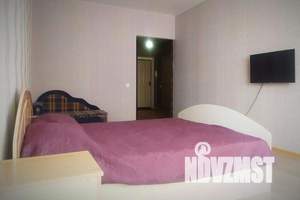 1-к квартира, посуточно, 45м2, 20/25 этаж