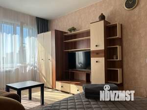 2-к квартира, посуточно, 38м2, 10/17 этаж