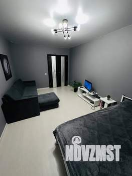 1-к квартира, посуточно, 42м2, 15/24 этаж